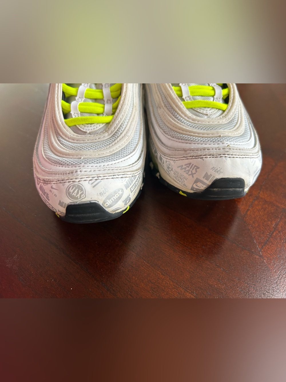 Nike Air Max 97 White with Neon Yellow Accents size 7Y - Picture 4 of 8